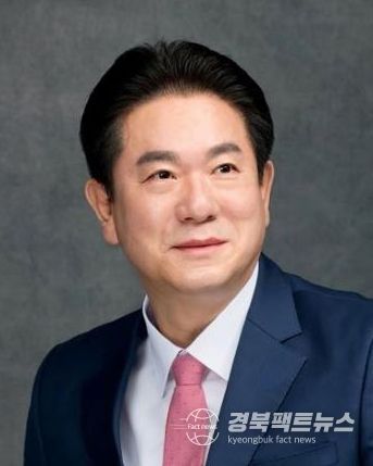 이동섭 국기원장