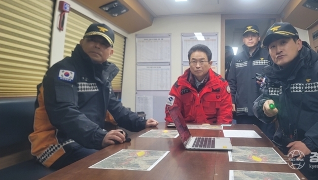 이철우 경북도지사, 의성 산불 현장 지휘