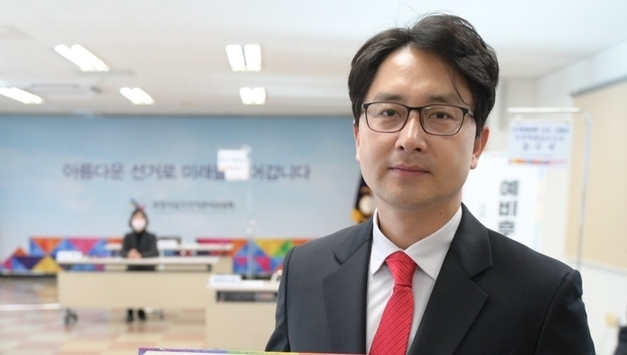 김병욱, 포항시장 예비후보 등록… “포항의 새로운 길을 열겠다”