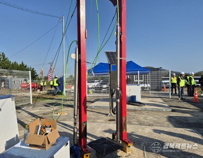 포항시는 5일 ㈜희송지오텍이 북구 흥해읍 지열발전부지 내에 심부지진계 2세트를 안전하게 재설치했다고 밝혔다.